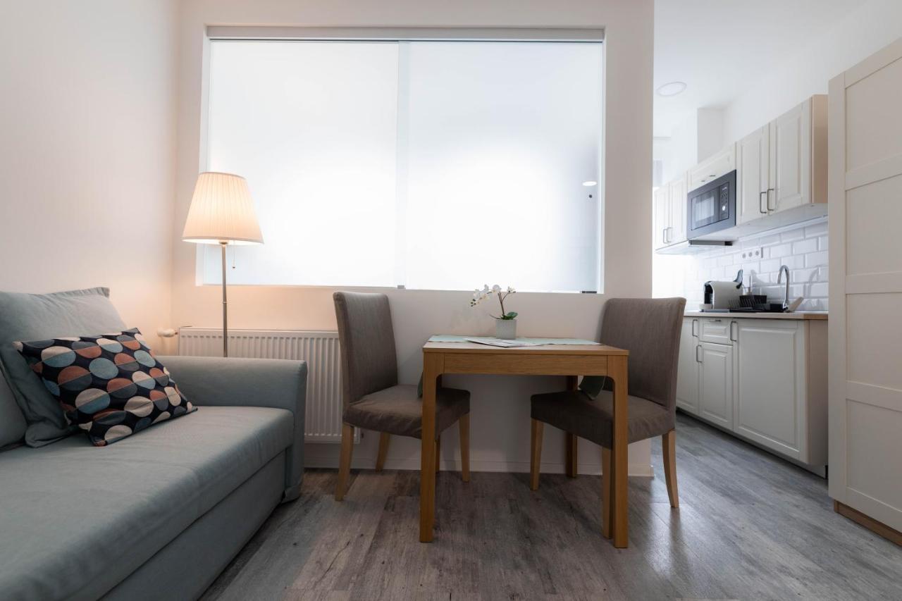 Roomstore Studio Apartments Еґер Екстер'єр фото
