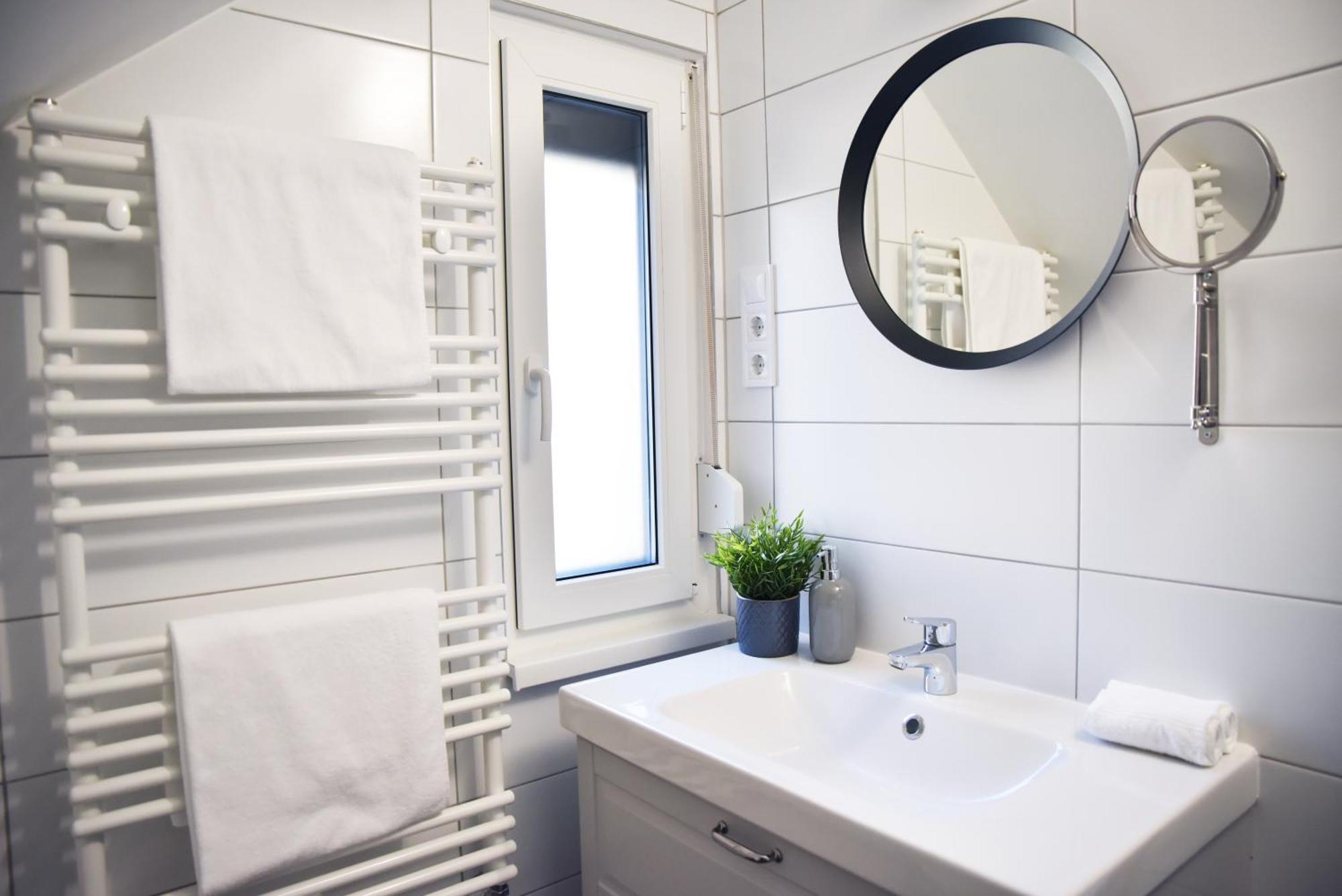 Roomstore Studio Apartments Еґер Екстер'єр фото